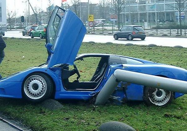 Bugatti EB110
