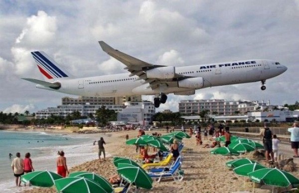 Princess Juliana International Airport