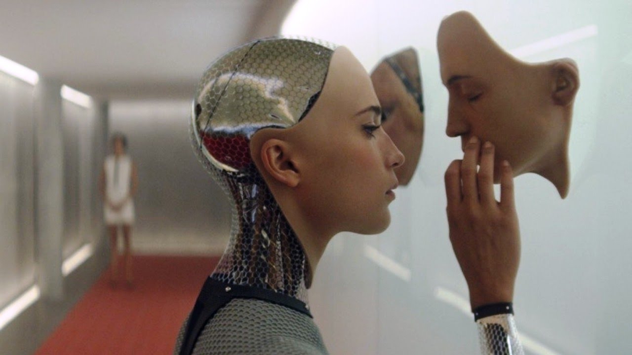 EX MACHINA
